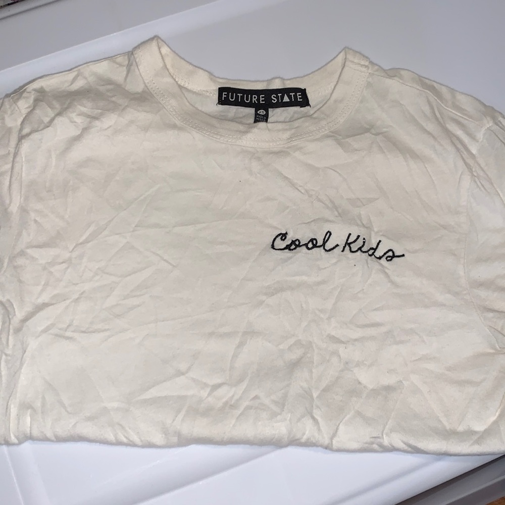 embroidered tee